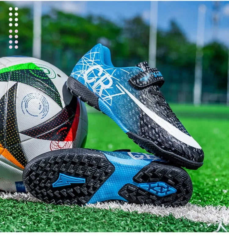 Kids Sport Football Shoes For Boys Indoor Turf Training Outdoor Fast Hall Childrens Soccer Shoes Light Football Boots Sneakers
