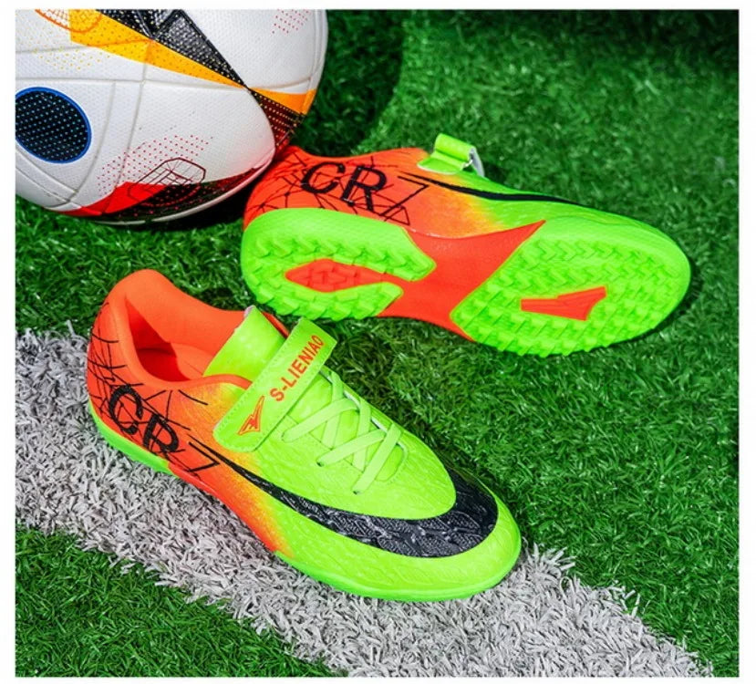 Kids Sport Football Shoes For Boys Indoor Turf Training Outdoor Fast Hall Childrens Soccer Shoes Light Football Boots Sneakers